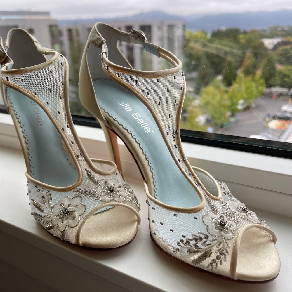 Bella Belle Paloma Wedding Heels SIZE 7